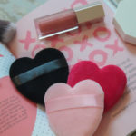 Sweetheart Face Puff in Fuchsia - Image 2