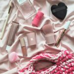 Beauty On The Go Travel Brush - Image 2